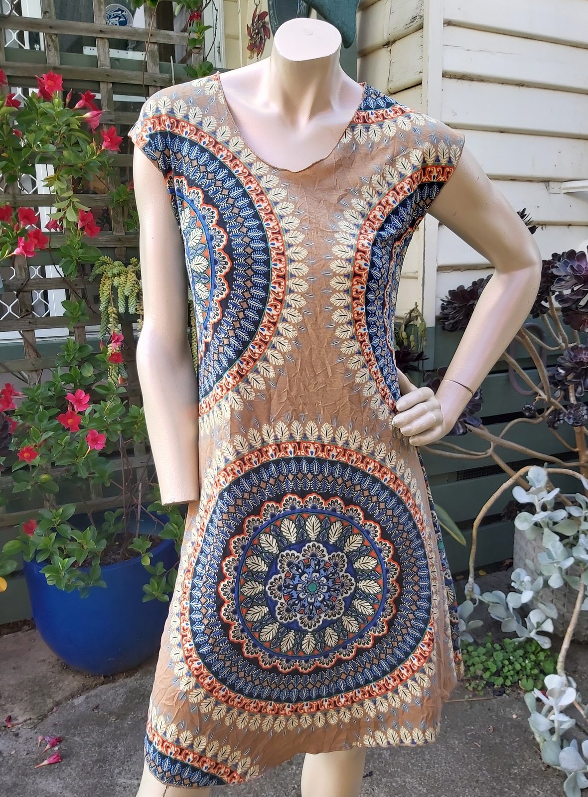 Mandala dress blue tan